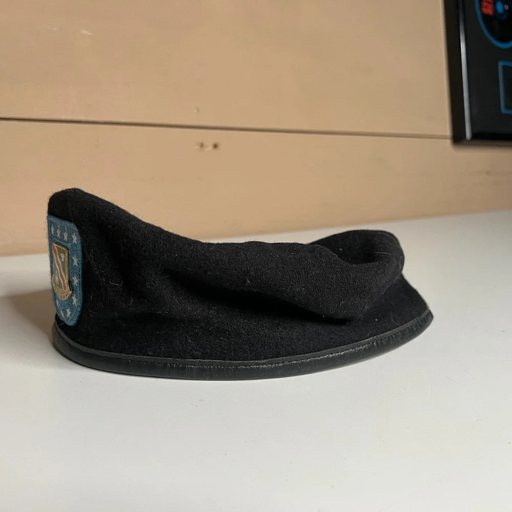 US Army 1st Engineer Battalion Black Wool Beret In Peace As In War Flash Crest